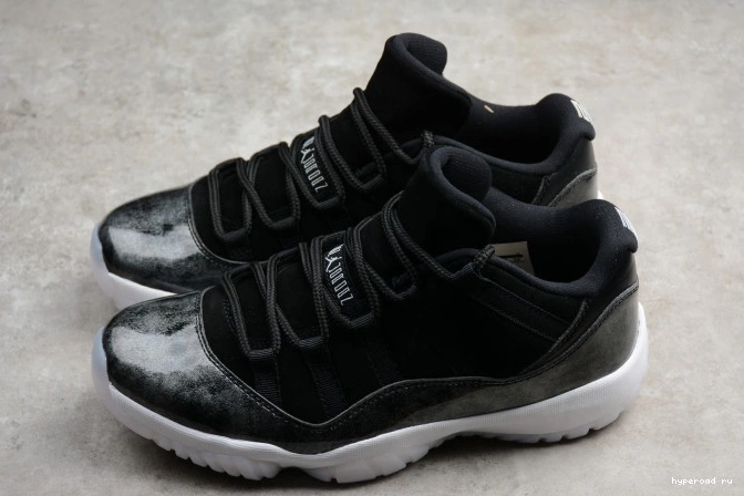 Jordan 11 528895-010 Air "barons" Low Retro 0717